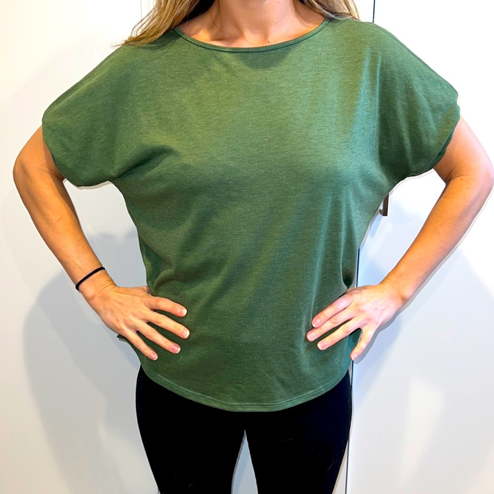 Light weight cold shoulder shirt